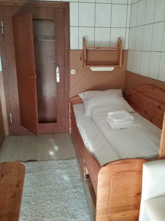 קייזרסלאוטרן See Lord Hotel מראה חיצוני תמונה